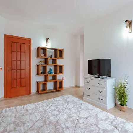 Wunjo Iun R3267 Guest house